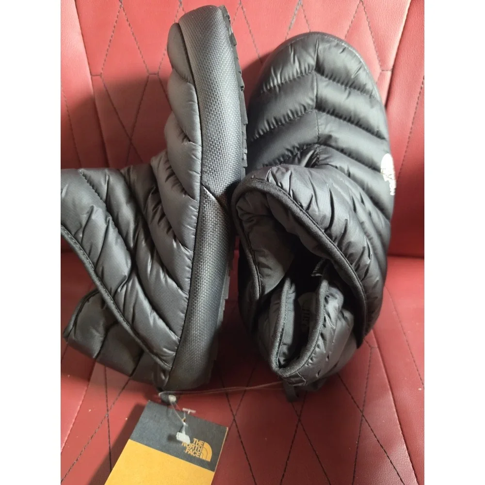 north face thermoball shoes women new size 9 US